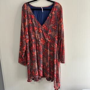 Free People Teegan Mini Dress Large Floral Red Long Sleeve Boho V-Neck